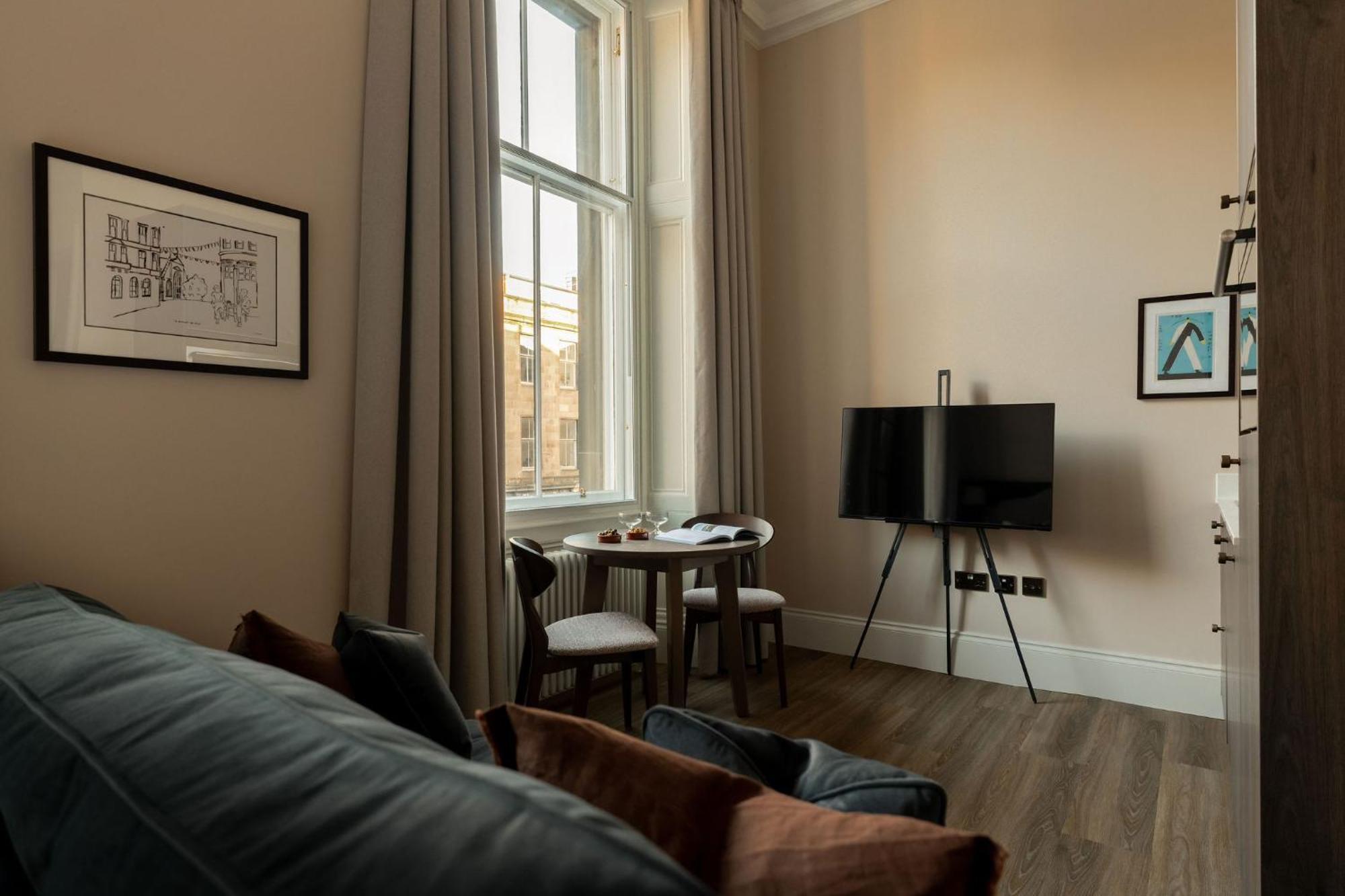 Moment George IV Bridge Hotel Edinburgh Room photo
