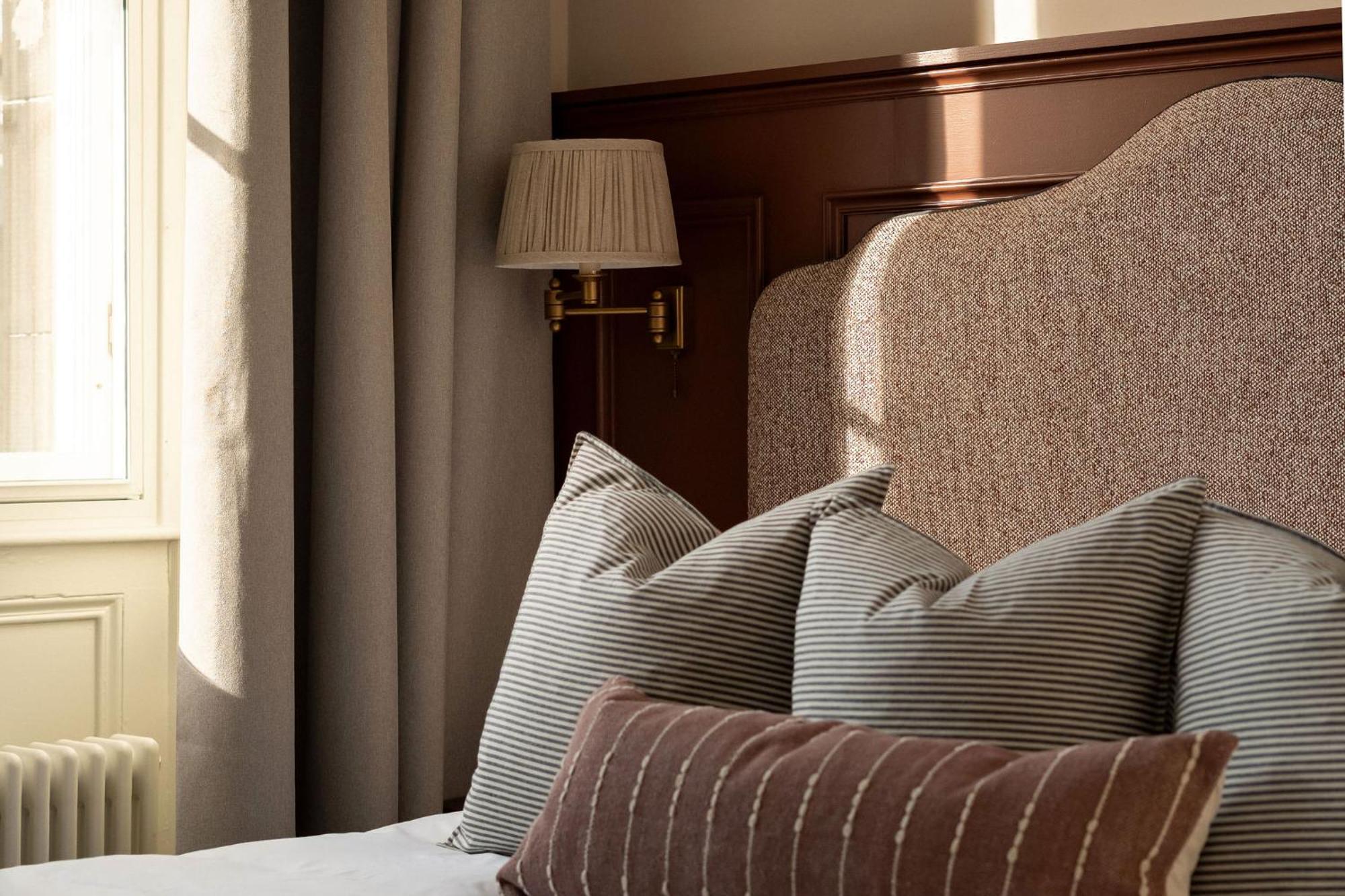 Moment George IV Bridge Hotel Edinburgh Exterior photo