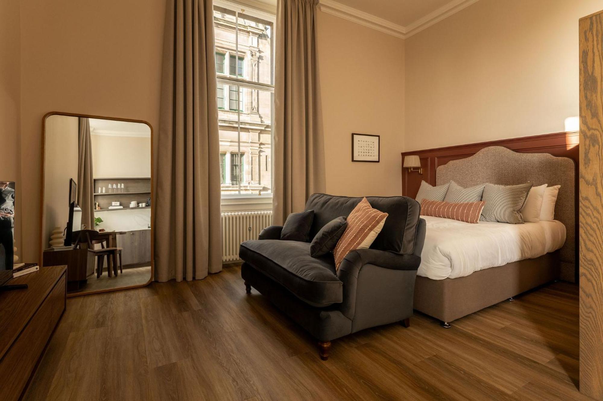 Moment George IV Bridge Hotel Edinburgh Room photo