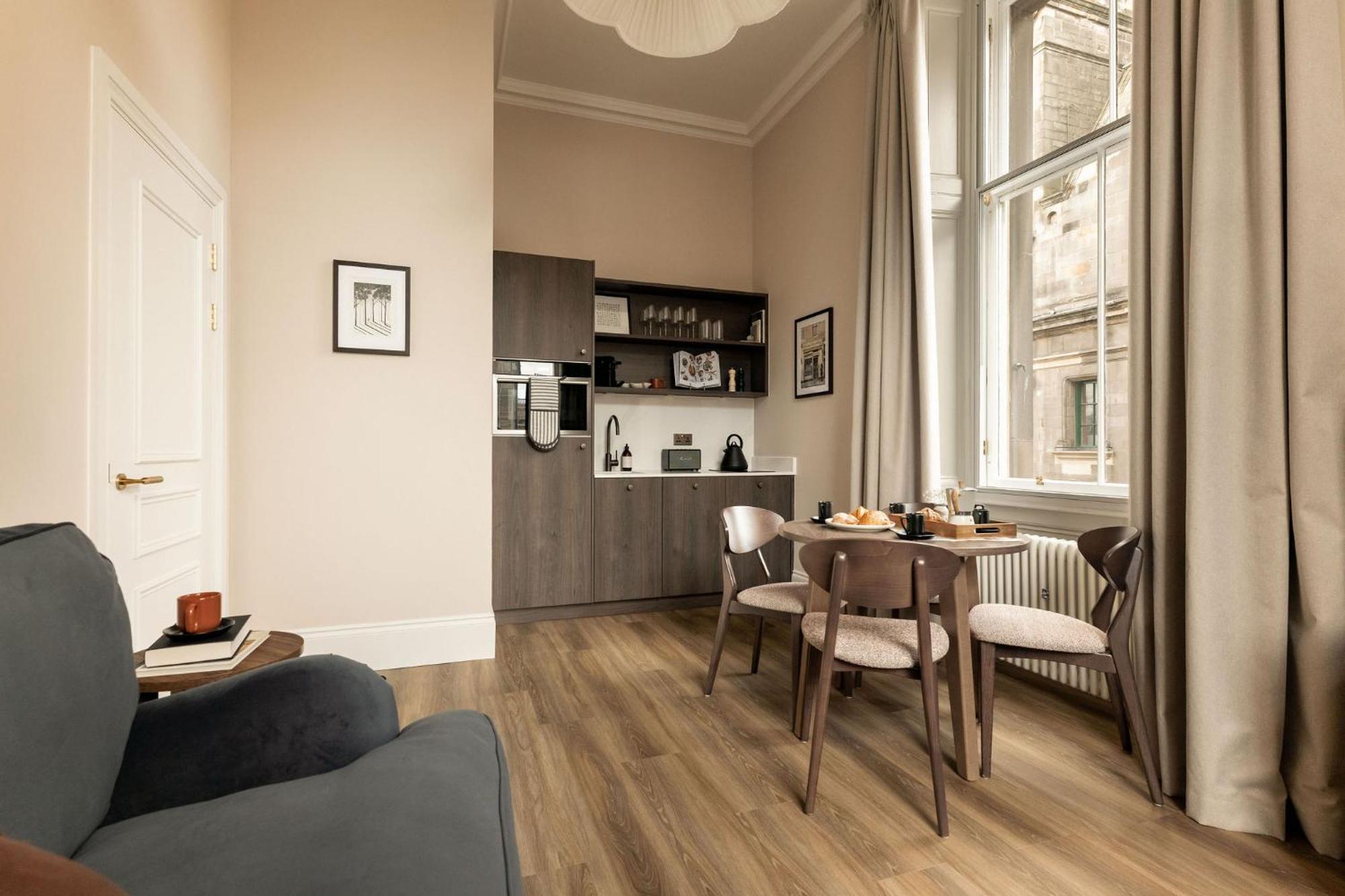 Moment George IV Bridge Hotel Edinburgh Exterior photo